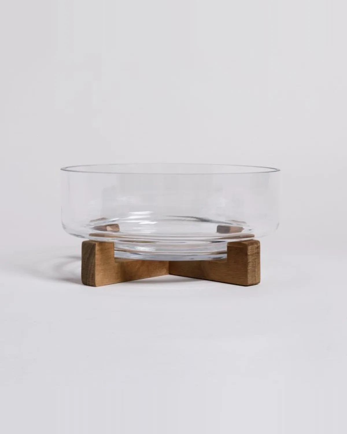 Bowl de Vidrio con Base de Acacia 2,2 L — Casa de Sillones, vista 2