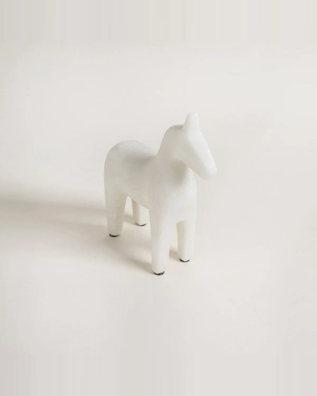 Caballo Decorativo Shanghai 18,5x6x18,5 cm — Casa de Sillones, vista 2