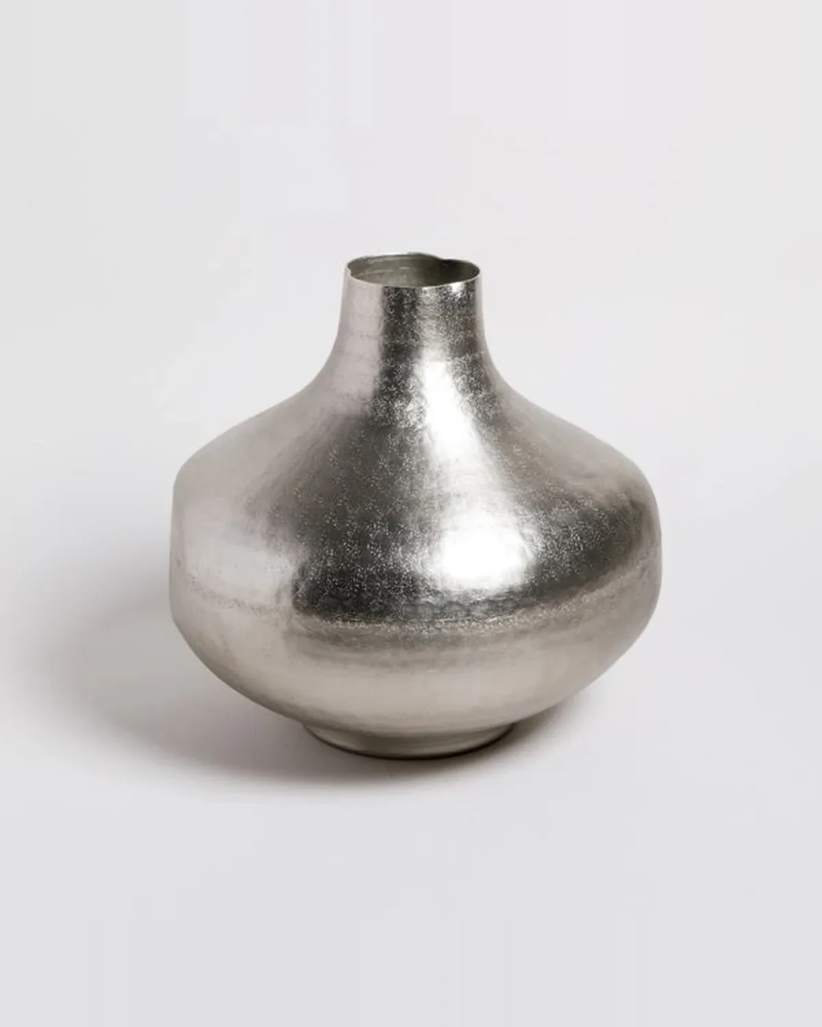 Jarron Bhima Plata 33x31,5 cm — Casa de Sillones, vista 2