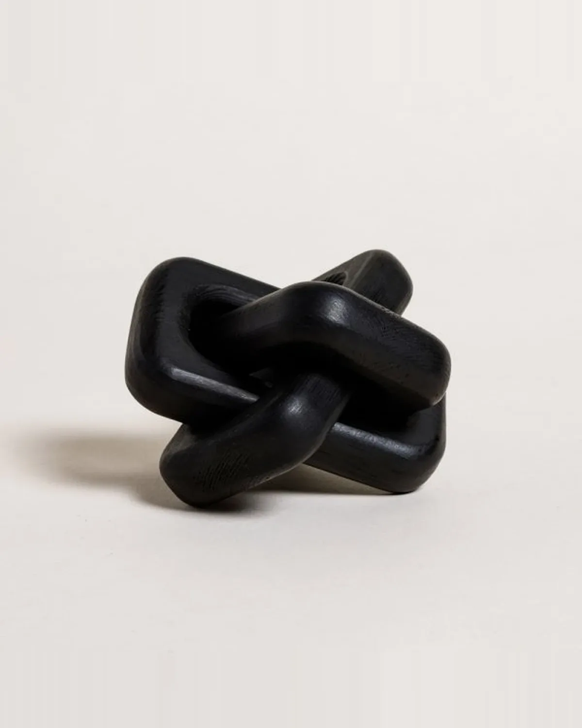 Nudo Eslabon Deco Black 13x7 cm — Casa de Sillones, vista 2