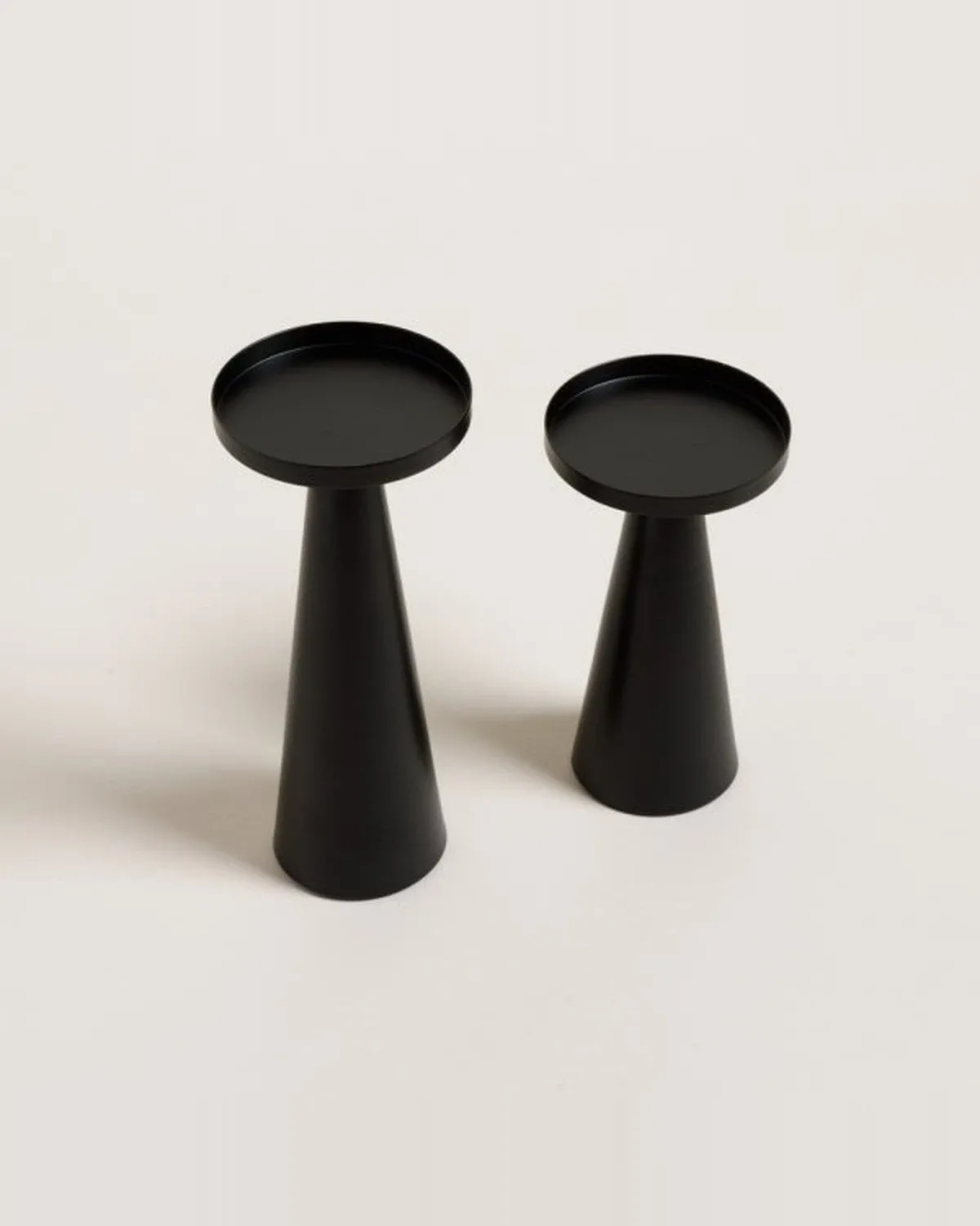 Set x 2 Portavelas Zeil Black 15,5/18,5 cm — Casa de Sillones, vista 2