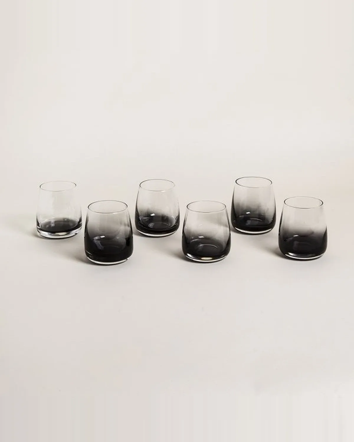 Set x 6 Vasos Fondo Negro 300 ml