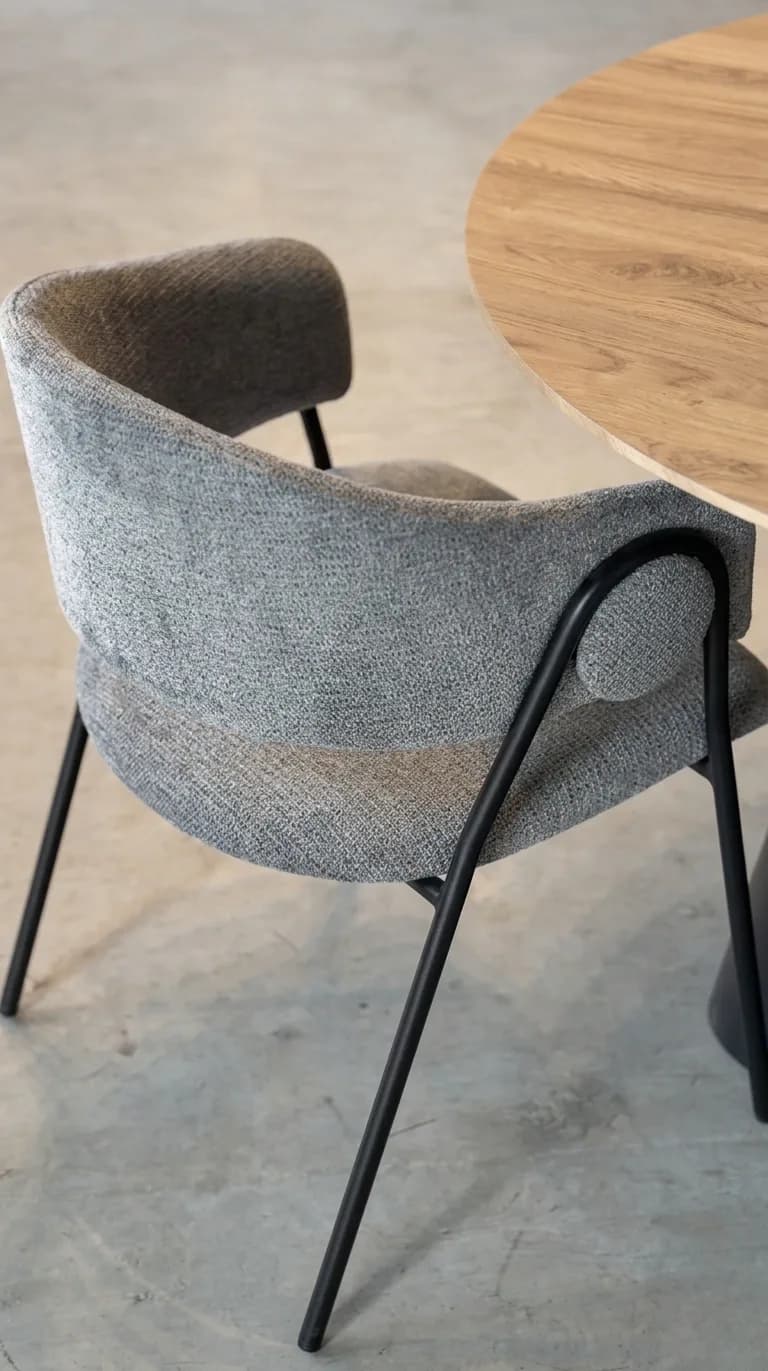 Silla Romelia Gris Oscuro - Base Negra — Casa de Sillones, vista 2