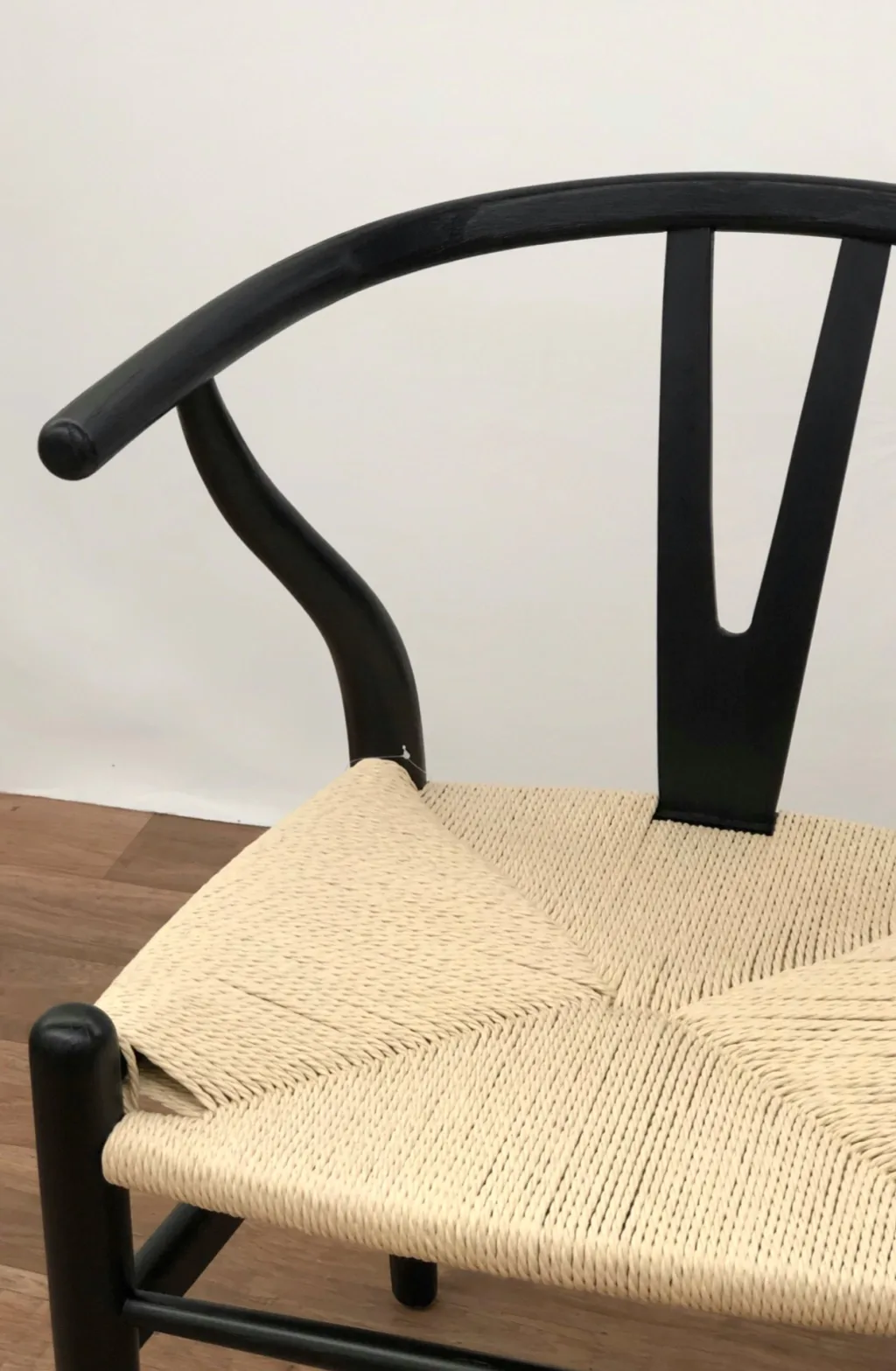 Silla Wishbone Natural Black — Casa de Sillones, vista 3