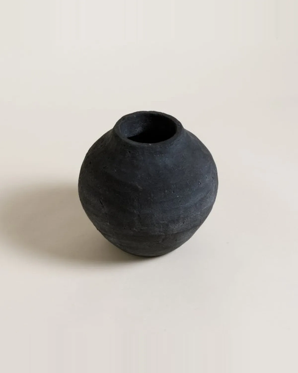 Tinaja Giza Black 20,5x19 cm — Casa de Sillones, vista 2