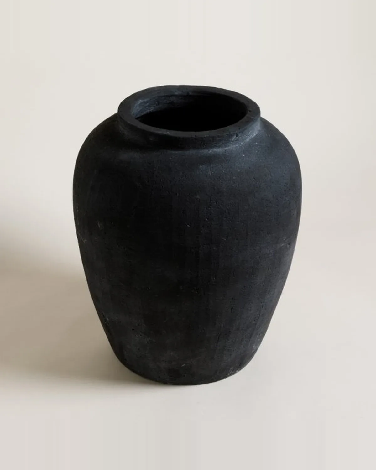 Tinaja Grande Giza Black 33x40 cm — Casa de Sillones, vista 2